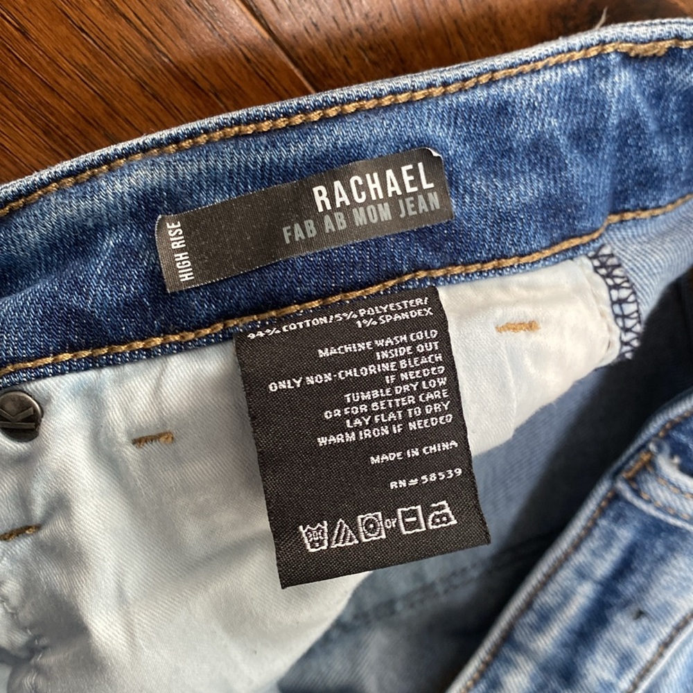 KUT Rachael  FAB AB Mom Jean High Rise, size 0 - Picture 5 of 8